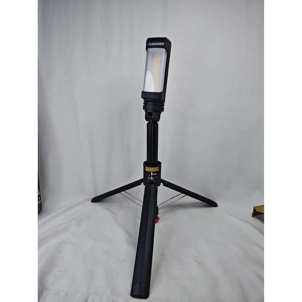 HUSKY 800 Lumen LED Rechargeable Detatch Tripod Work Light 1012388248 Open Box